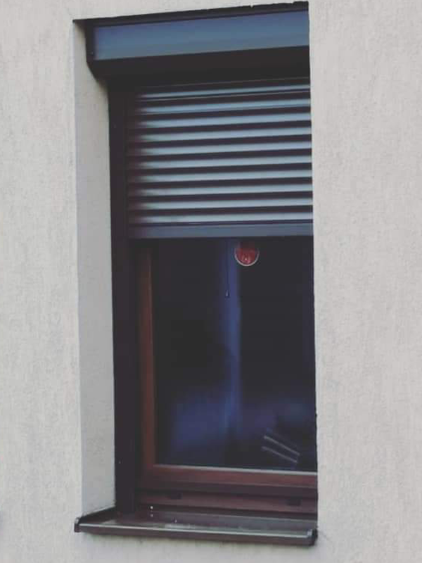 Rulouri exterioare Aplicate